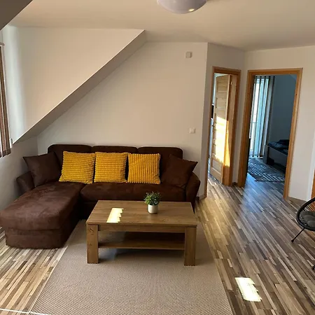 Διαμέρισμα Kehida Relax Apartmanhaz Kehidakustány