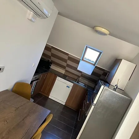 Kehida Relax Apartmanhaz Kehidakustany